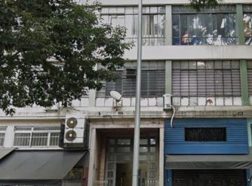 Comercial · 175m² · Sala comercial na Avenida Rio Branco, N. 211 - Conjuntos 95, 96, 97, 98, 99 • 175 m²
