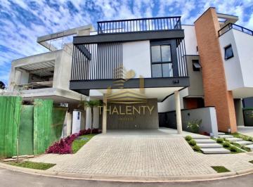 Casa · 204m² · 3 Quartos · 2 Vagas · Casa à venda - em Santa Cândida