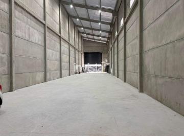 Comercial · 500m² · Galpão com 500 m² e Pé Direito Altissimo para Alugar no Macuco em Santos