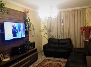 Casa · 312m² · 3 Quartos · 3 Vagas · Casa Sobrado em São José dos Campos