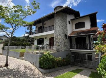Casa · 469m² · 6 Quartos · Casa à venda - no Centro