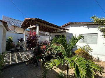 Casa · 120m² · 3 Quartos · 2 Vagas · Casa no Pajuçara. Ótima localização! Excelente oportunidade.(NAF)