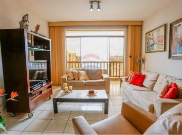 Apartamento · 202m² · 3 Quartos · 2 Vagas · Apartamento para venda em Centro de 202.00m² com 3 Quartos, 1 Suite e 2 Garagens