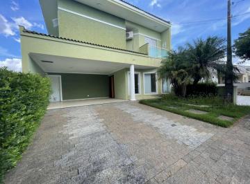 Casa · 252m² · 3 Quartos · 4 Vagas · Casa de Condomínio para venda em Zona Industrial de 252.00m² com 3 Quartos, 3 Suites e 4 Garagens