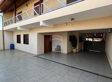 Casa · 317m² · 4 Quartos · 4 Vagas · Casa para venda em Santa Cruz de 317.00m² com 4 Quartos, 2 Suites e 4 Garagens