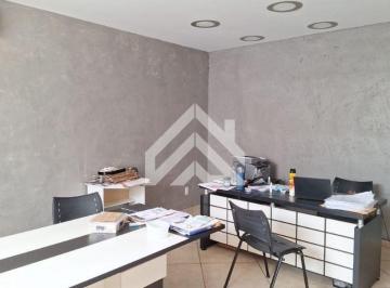 Casa · 319m² · 3 Quartos · 4 Vagas · Sobrado para venda em Centro de 319.00m² com 3 Quartos, 1 Suite e 4 Garagens