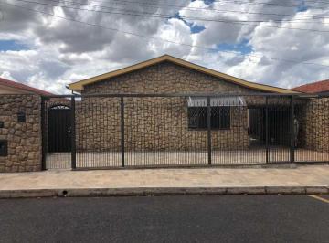 Casa · 171m² · 3 Quartos · 5 Vagas · Casa para venda em Jardim Do Carmo de 171.00m² com 3 Quartos, 1 Suite e 5 Garagens