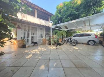 Foto 03 · Espaçosa casa à venda em Piratininga/Cafubá Niterói-RJ: 3 quartos, 3 suítes, 3 salas, 2 banheiros, á