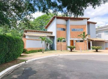 Casa · 300m² · 2 Quartos · 4 Vagas · Casa de Condomínio para venda em Leão de 300.00m² com 2 Quartos e 4 Garagens