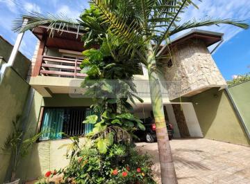 Casa · 438m² · 3 Quartos · 4 Vagas · Casa para venda em Trujillo de 438.00m² com 3 Quartos, 3 Suites e 4 Garagens