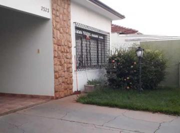 Casa · 350m² · 3 Quartos · 10 Vagas · Casa para venda em Centro de 350.00m² com 3 Quartos, 1 Suite e 10 Garagens