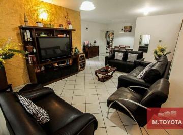 Casa · 180m² · 3 Quartos · 4 Vagas · Sobrado para venda em Jardim Santa Mena de 180.00m² com 3 Quartos e 4 Garagens