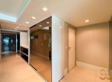 Casa · 153m² · 4 Quartos · 2 Vagas · Casa para venda em Centro de 153.00m² com 4 Quartos, 4 Suites e 2 Garagens