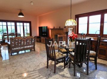 Casa · 310m² · 3 Quartos · 3 Vagas · Casa de Condomínio para venda e aluguel em Terras Da Alvorada de 310.00m² com 3 Quartos, 2 Suites e 