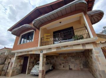 Casa · 252m² · 3 Quartos · 3 Vagas · Casa para venda em Centro de 252.00m² com 3 Quartos, 1 Suite e 3 Garagens