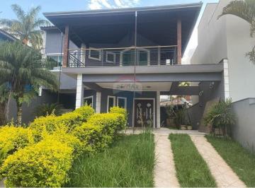 Casa · 330m² · 4 Quartos · Casa de Condomínio para alugar em Parque Residencial Itapeti de 330.00m² com 4 Quartos e 1 Suite