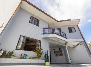 Casa · 73m² · 3 Quartos · Sobrado para venda em Pedro Moro de 73.00m² com 3 Quartos e 1 Suite