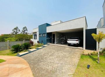 Casa · 137m² · 2 Quartos · 4 Vagas · Casa de Condomínio para venda em Condominio Soleil de 137.00m² com 2 Quartos, 1 Suite e 4 Garagens