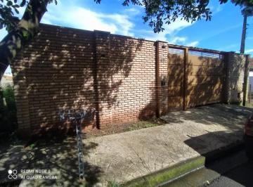 Casa · 256m² · 2 Quartos · 4 Vagas · Casa para venda em Jardim Residencial Maggiore de 256.00m² com 2 Quartos, 2 Suites e 4 Garagens