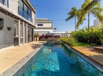 Casa · 250m² · 3 Quartos · 4 Vagas · Casa para venda e aluguel em Alphaville Nova Esplanada de 250.00m² com 3 Quartos, 3 Suites e 4 Garag
