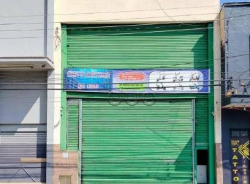 Comercial · 221m² · Sala Comercial para venda e aluguel em Centro de 221.00m²