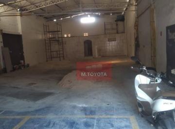 Comercial · 260m² · 3 Vagas · Galpão / Depósito / Armazém para alugar em Centro de 260.00m² com 3 Garagens
