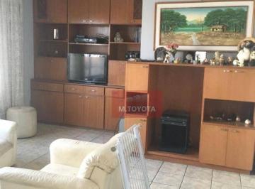 Casa · 400m² · 3 Quartos · 6 Vagas · Casa para venda em Jardim Santa Mena de 400.00m² com 3 Quartos, 1 Suite e 6 Garagens