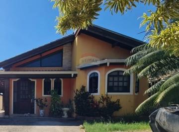 Casa · 130m² · 3 Quartos · 5 Vagas · Casa para venda em Colinas Do Castelo de 130.00m² com 3 Quartos, 1 Suite e 5 Garagens