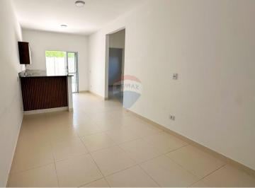 Casa · 150m² · 3 Quartos · 2 Vagas · Casa de Condomínio para venda em Centro de 150.00m² com 3 Quartos, 1 Suite e 2 Garagens