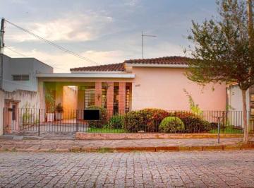 Casa · 562m² · 3 Quartos · 6 Vagas · Casa para venda em Centro de 562.00m² com 3 Quartos e 6 Garagens