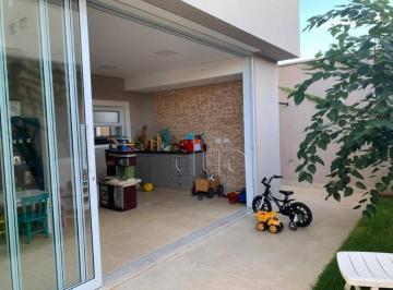 Casa · 271m² · 3 Quartos · 4 Vagas · Casa de Condomínio para venda em Villa D'áquila de 271.00m² com 3 Quartos, 3 Suites e 4 Garagens