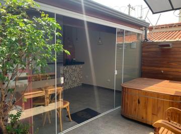 Casa · 141m² · 3 Quartos · 2 Vagas · Casa para venda em Centro de 141.00m² com 3 Quartos, 1 Suite e 2 Garagens