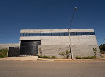 Comercial · 1000m² · 5 Vagas · Galpão / Depósito / Armazém para venda em Centro de 1000.00m² com 5 Garagens