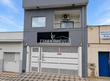 Comercial · 152m² · 6 Quartos · 2 Vagas · Prédio Comercial para alugar em Centro de 152.00m² com 6 Quartos e 2 Garagens