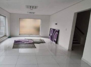 Casa · 305m² · 4 Quartos · 4 Vagas · Casa para venda em Centro de 305.00m² com 4 Quartos, 1 Suite e 4 Garagens