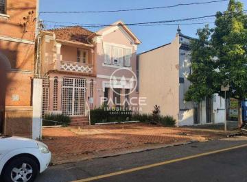 Casa · 221m² · 1 Quarto · 4 Vagas · Casa para venda em Centro de 221.00m² com 1 Quarto, 1 Suite e 4 Garagens