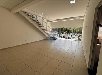 Comercial · 64m² · 3 Vagas · Sala Comercial para alugar em Centro de 64.00m² com 3 Garagens