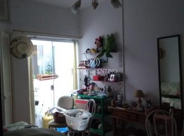 Casa · 169m² · 3 Quartos · 1 Vaga · Casa para venda em Centro de 169.00m² com 3 Quartos e 1 Garagem