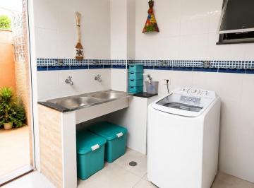 d335c568-d8a6-47b8-b6e3-9f5167b98ab4 · Casa no condomínio Loteamento City Jaragua para venda com 3 quartos, 90m²