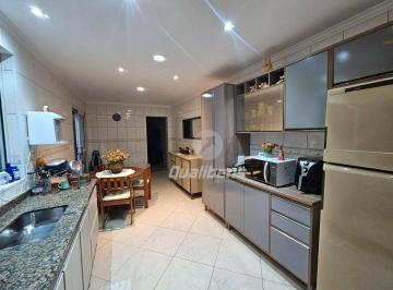 28bb1b44a50eec8b488f65e2b30df04e.jpg · Casa com 2 dormitórios à venda, 106 m² por R$ 600.000,00 - Parque São Vicente - Mauá/SP