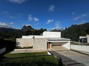 99b3cb84bf439309fa6115901e4d23a88a4d3e1f · Linda Casa em Condomínio com 4 dormitórios, sendo 2 suítes à venda, 338 m² por R$ 1.995.000 - Reside