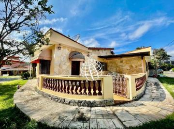 ea04973f3af5deb7cec7bec7a0781c11f240359d · Casa com 4 dormitórios à venda, 164 m² por R$ 699.000,00 - Vila Thais - Atibaia/SP