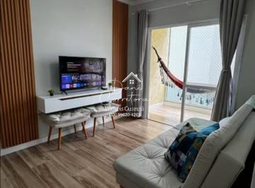 Foto 01 · Apartamento à venda na Enseada, no lado praia com 2 quartos, 2 salas, 1 banheiro, 72m² de área. Apro