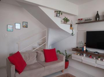 Apartamento de 2 quartos, Camaçari · Lindo Vilaje 2/4 duas suítes banheiro social varanda todo arumado na av, Tiradentes em vila abrante