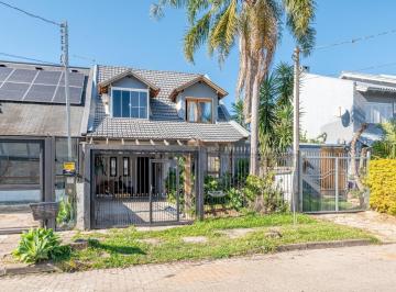 Casa · 145m² · 2 Quartos · 2 Vagas · Casa com 2 quartos, 1 suíte, 2 vagas na Hípica.