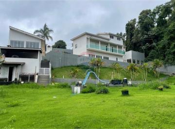 Casa · 500m² · 3 Quartos · 3 Vagas · Luxo em Alpes de Caieiras: Alugue Sua Casa!