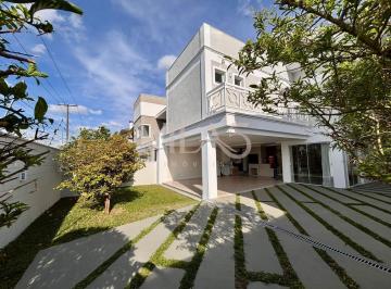Casa · 330m² · 4 Quartos · 4 Vagas · Casa em Condomínio fechado no Pinheirinho