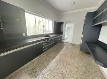 Casa · 380m² · 3 Quartos · 4 Vagas · Casa para alugar em Residencial Village da Serra de 380.00m² com 3 Quartos, 1 Suite e 4 Garagens
