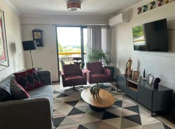 Apartamento · 155m² · 3 Quartos · 2 Vagas · Apartamento para venda em Centro de 155.00m² com 3 Quartos, 1 Suite e 2 Garagens