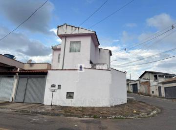 b38483b7cb9cab1f1044aa3905d47b9a6cd2c945 · Casa com 2 dormitórios à venda, 65 m² por R$ 300.000 - Imperial - Varginha/MG
